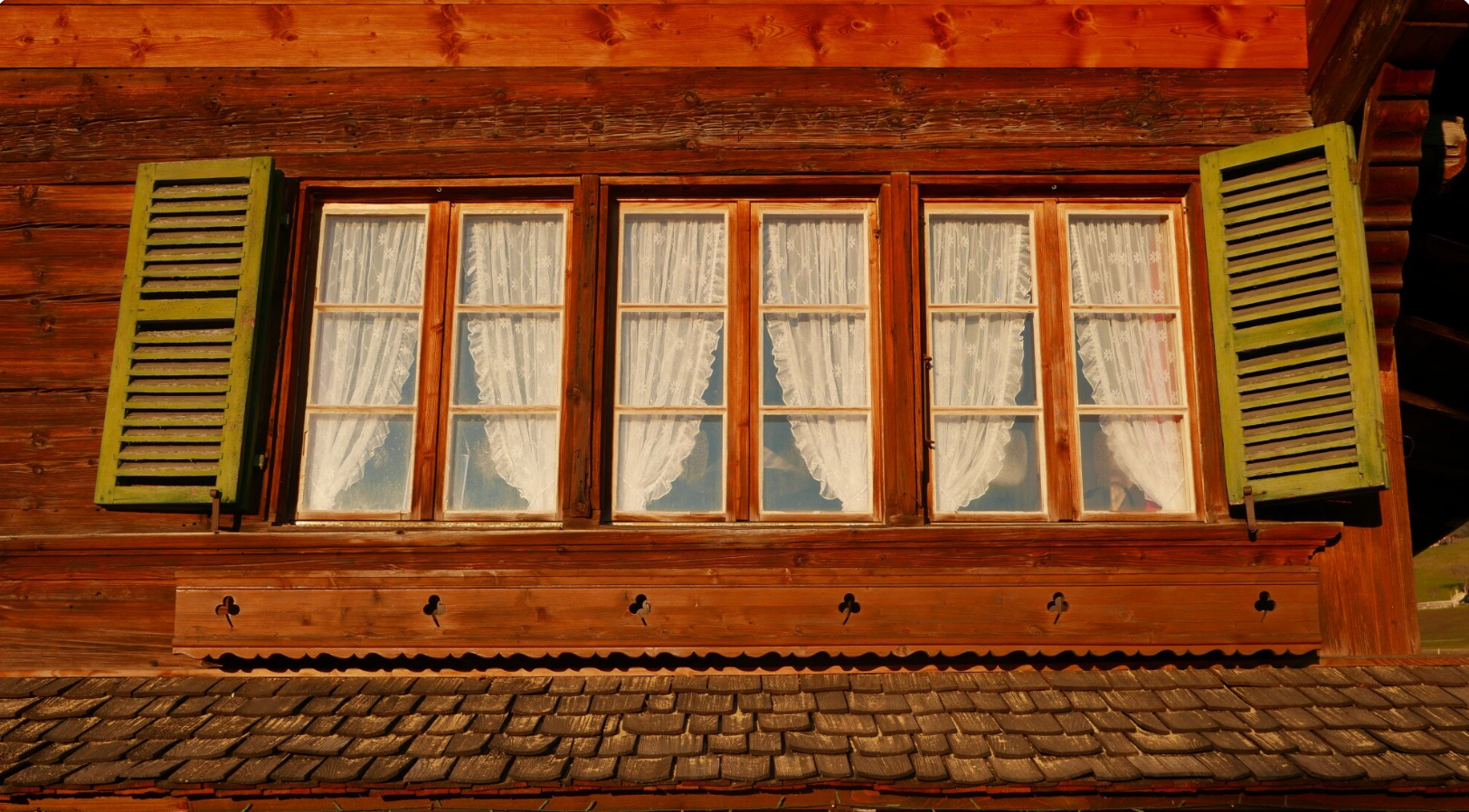 rénovation de fenêtres en bois et volets